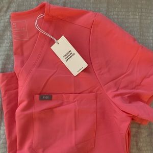 NWT Neon Pink Limited Edition XL Catarina Scrub Top